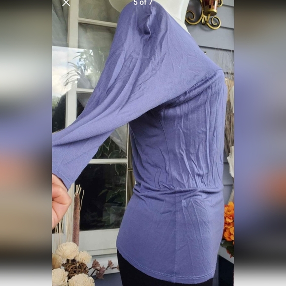 Gap Rayon Purple Lightweight 3/4 Sleeves Bodycon Top Blouse Small - Picture 4 of 8